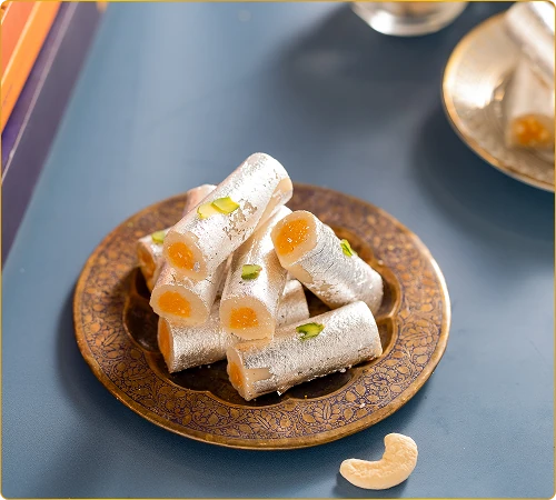Kaju Pista Roll